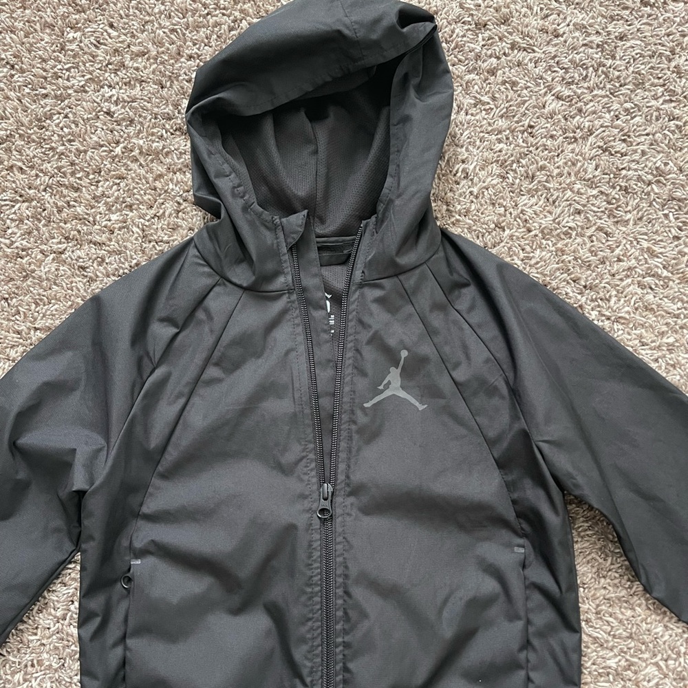 Boys Jordan Windbreaker size 6 ( Worn Once )